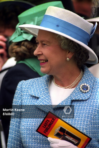 その他 The40thAnniversary of Queen Elizabeth II Photos Show Why Queen Elizabeth Declared 1992 a 'Horrible