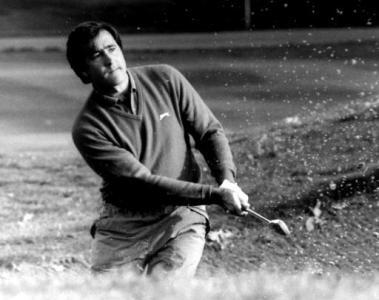 Photo Ancienne 1979 - Severiano Ballesteros Jouant Dans Le Rough - Golf Espagne