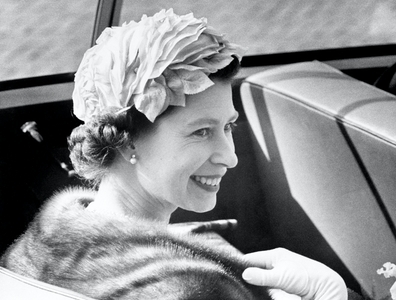View Queen Elizabeth 2 1950S Images